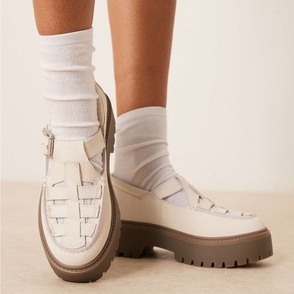 Timberland Shoes - Timberland Women's Stone Street Platform Buckle Shoe Size 9 Leather Mary Jane